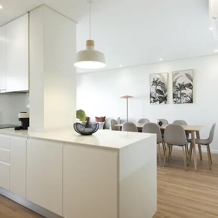 Mira Mar 2 - Near The By Hd Quarteira