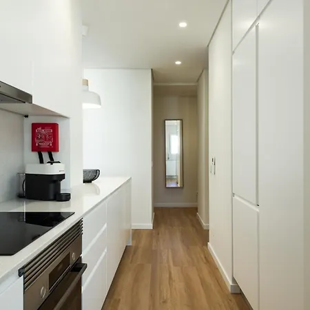 Mira Mar 2 - Near The By Hd * Quarteira